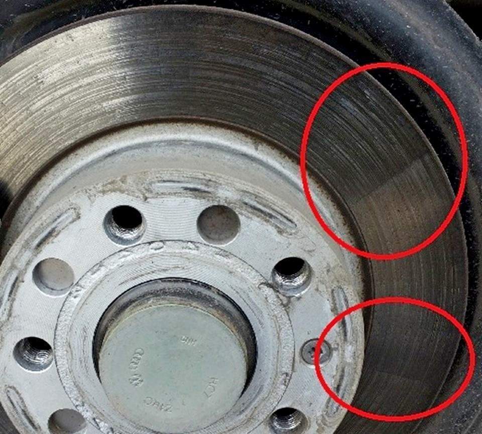 Как проточить тормозной диск без токорики не снимая с машины